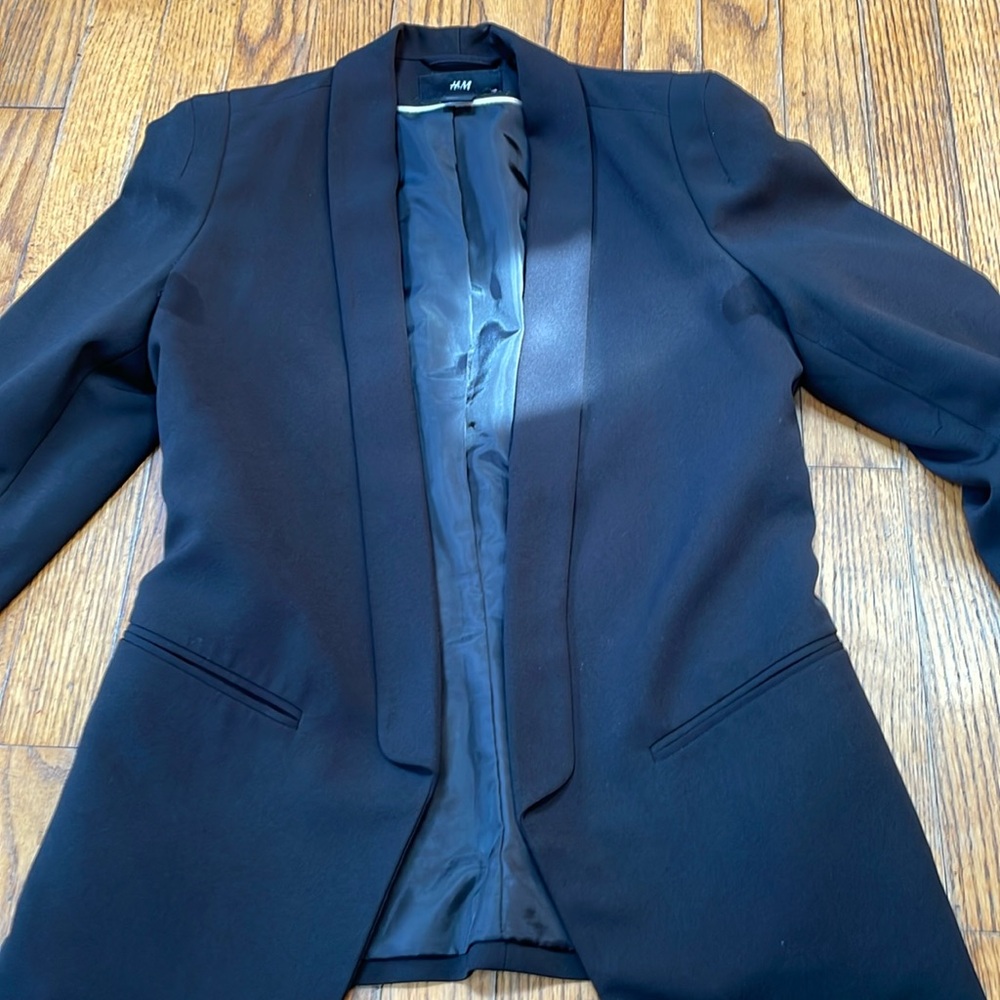 Beautiful like new H&M blazer